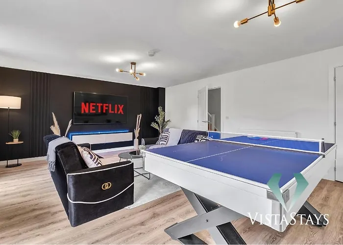 Modern Spacious 4 Bed - Pool Table, Ps4, 4X Double Rooms With Vista Stays Short Lets Birmingham